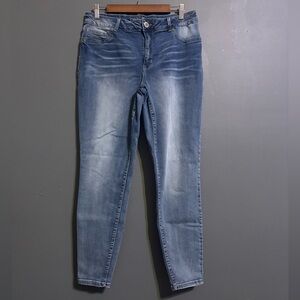 Maurice’s dark wash denim high rise skinny jeans size XL-reg